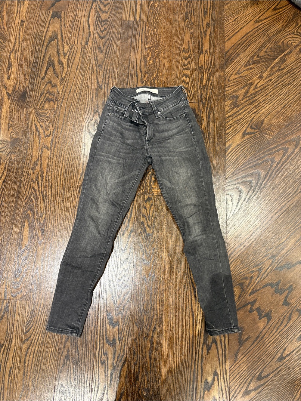Gap Women's High-Rise Slim Fit Jeans in Washed Black